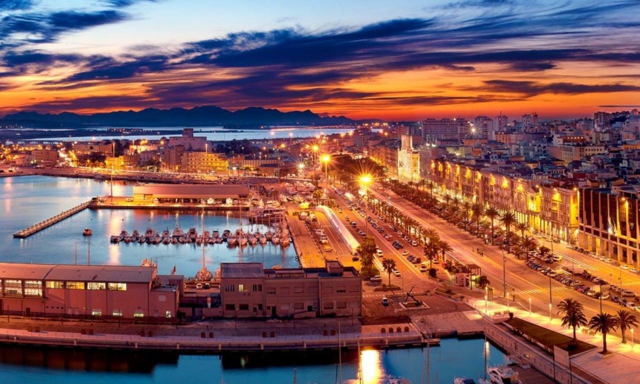 Bellini Lorenz Apartment Cagliari Eksteriør billede